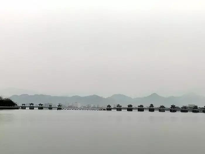 读行潮州(4)|走过这座桥,为你铺条路