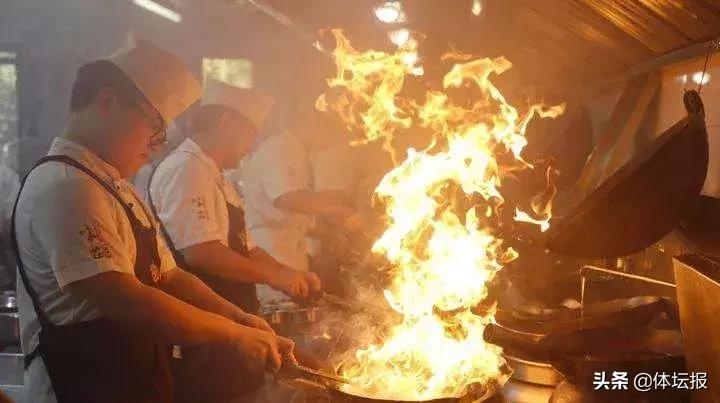 蒜蓉开背虾上锅蒸几分钟,蒜蓉开背虾大概蒸几分钟