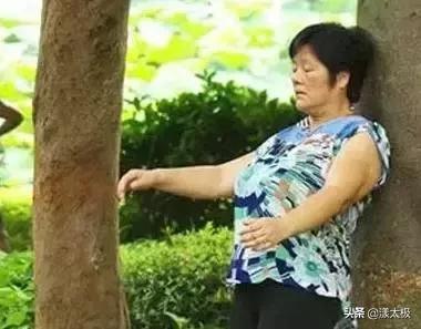 养生背薄一寸,背厚按哪个穴位变薄