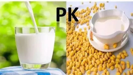 一对双胞胎兄弟每天喝豆浆,双胞胎姐妹喝豆浆和喝牛奶的区别