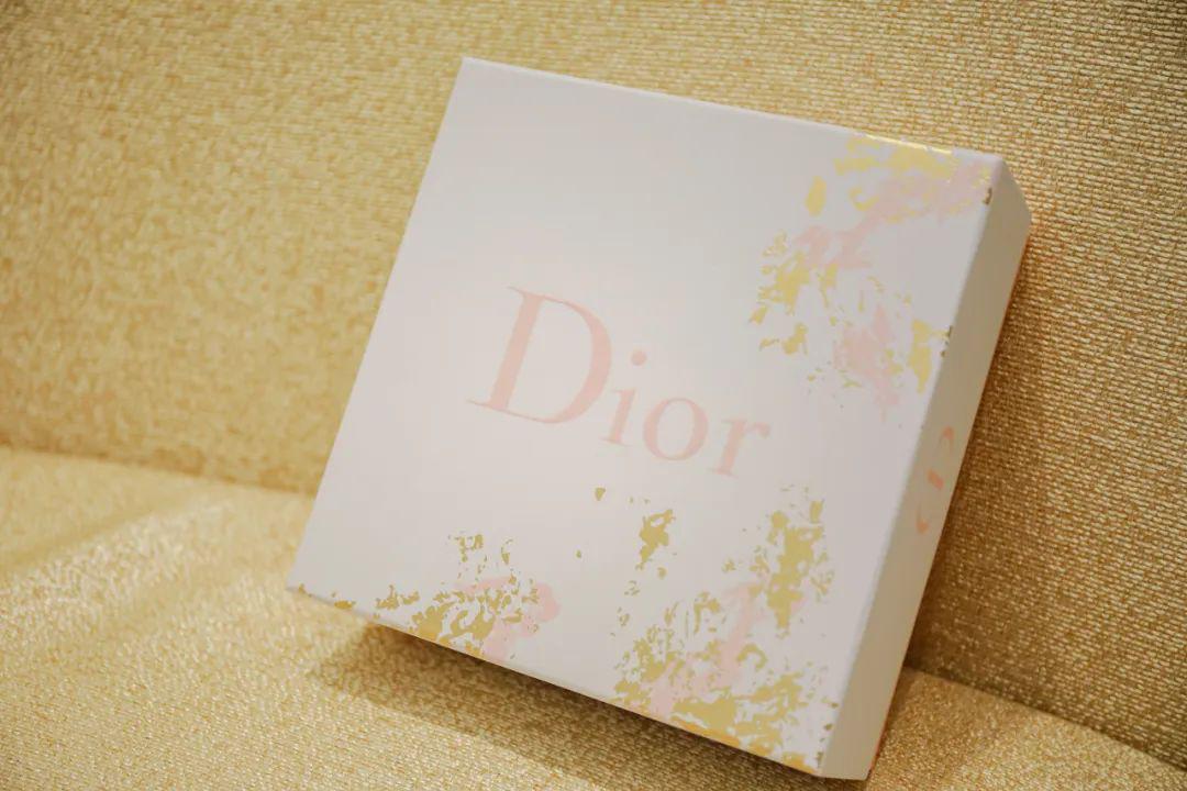 不看血亏！5.9折的克拉钻、买正装送正装的YSL，成都就这儿有