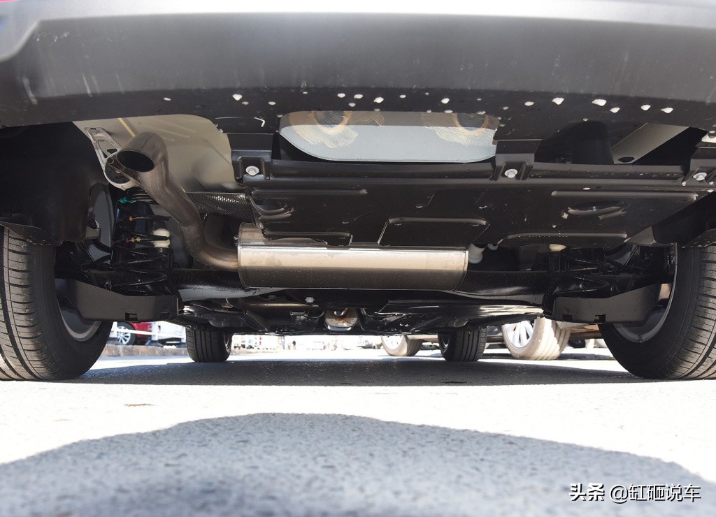 标致308底盘稳,标致308底盘低怎么回事