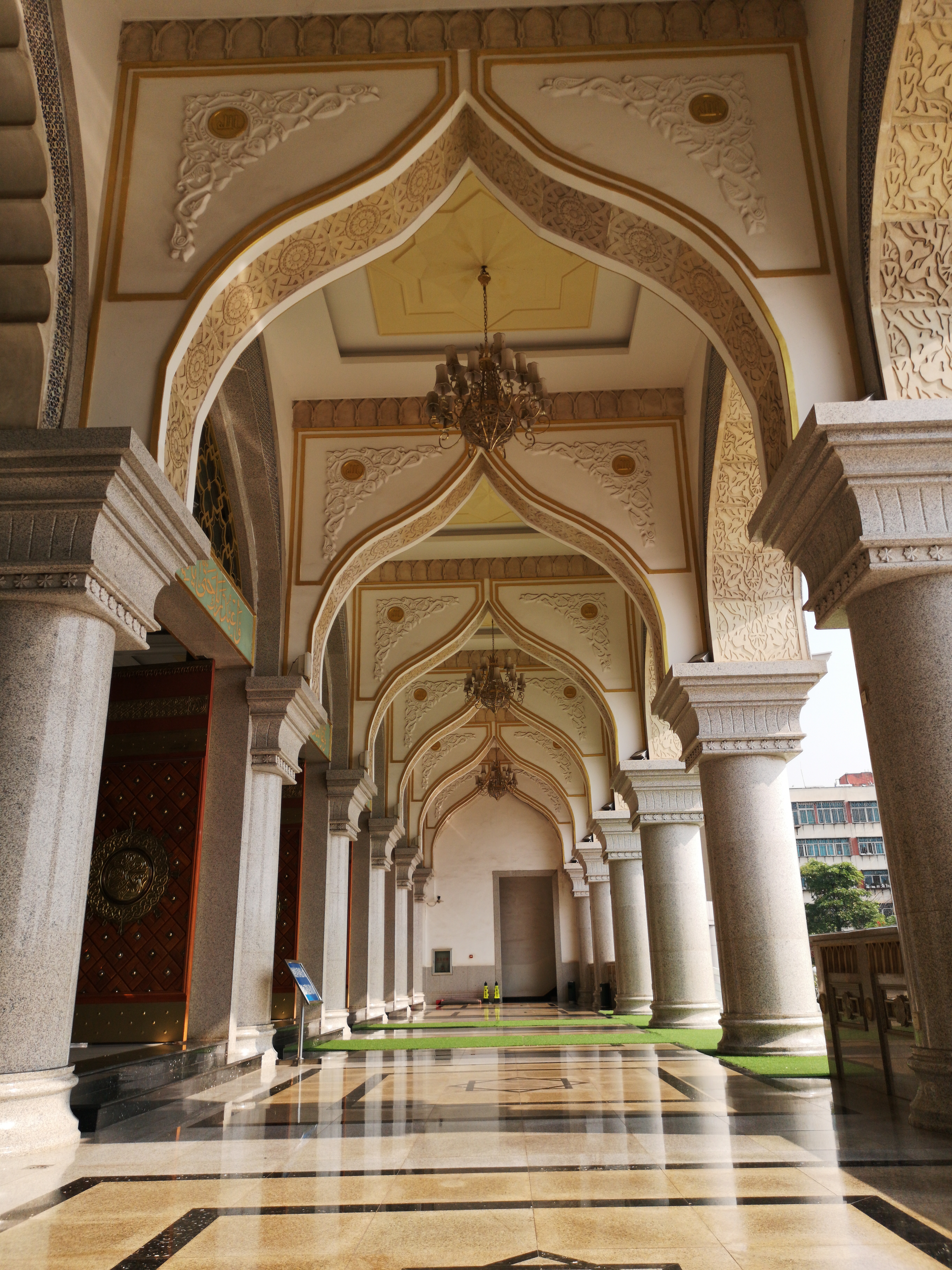 去云南旅游自驾2万元够吗,不到2000元的云南十日游