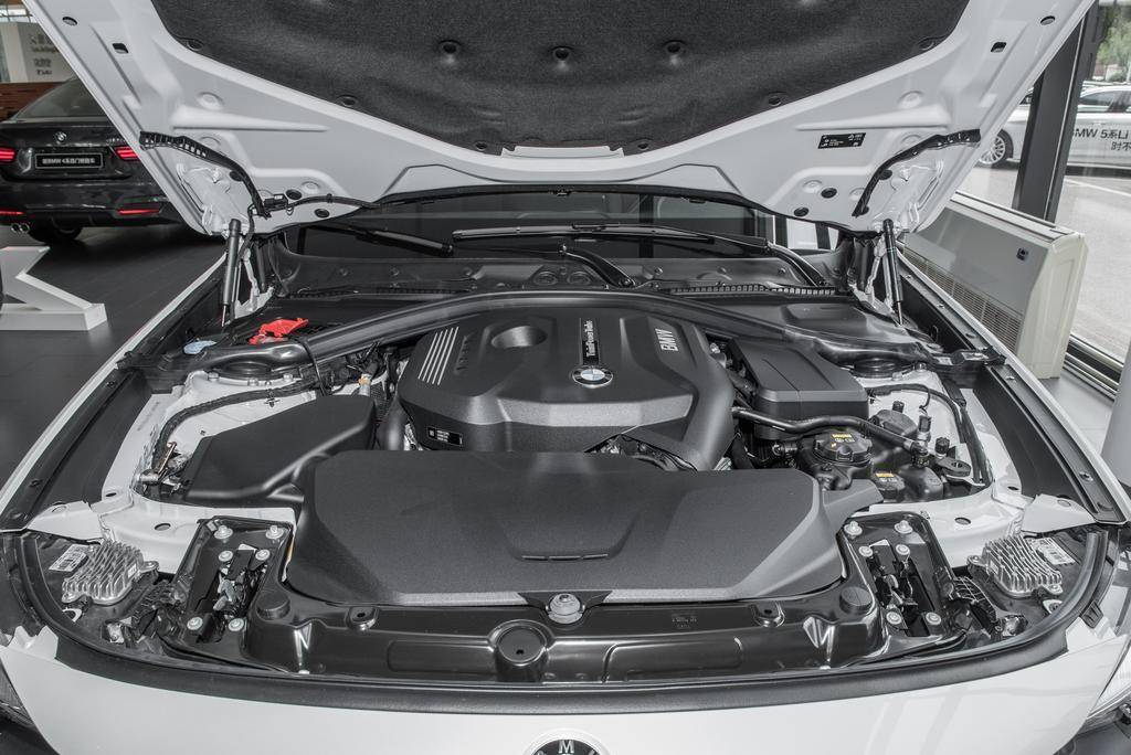 9万公里的宝马3系gt值得买吗,2018年的宝马3系gt能买吗