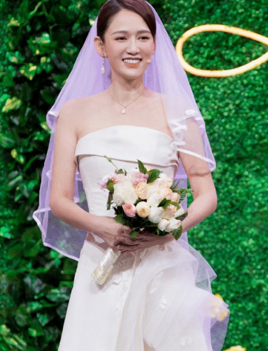 陈乔恩穿婚纱,陈乔恩穿礼服如此惊艳