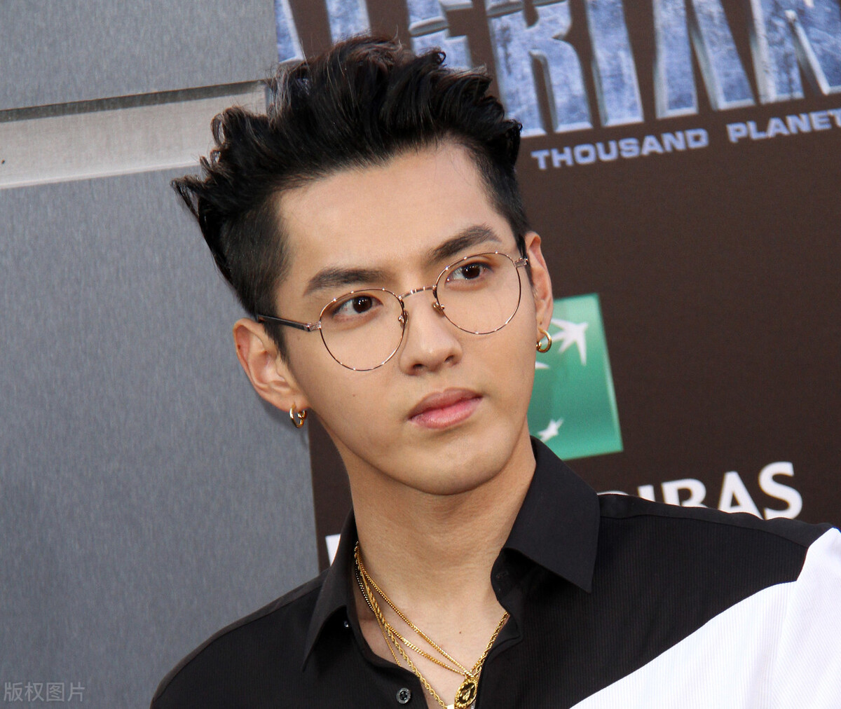 吴亦凡事件当时微博热搜,吴亦凡事件是怎么回事来龙去脉