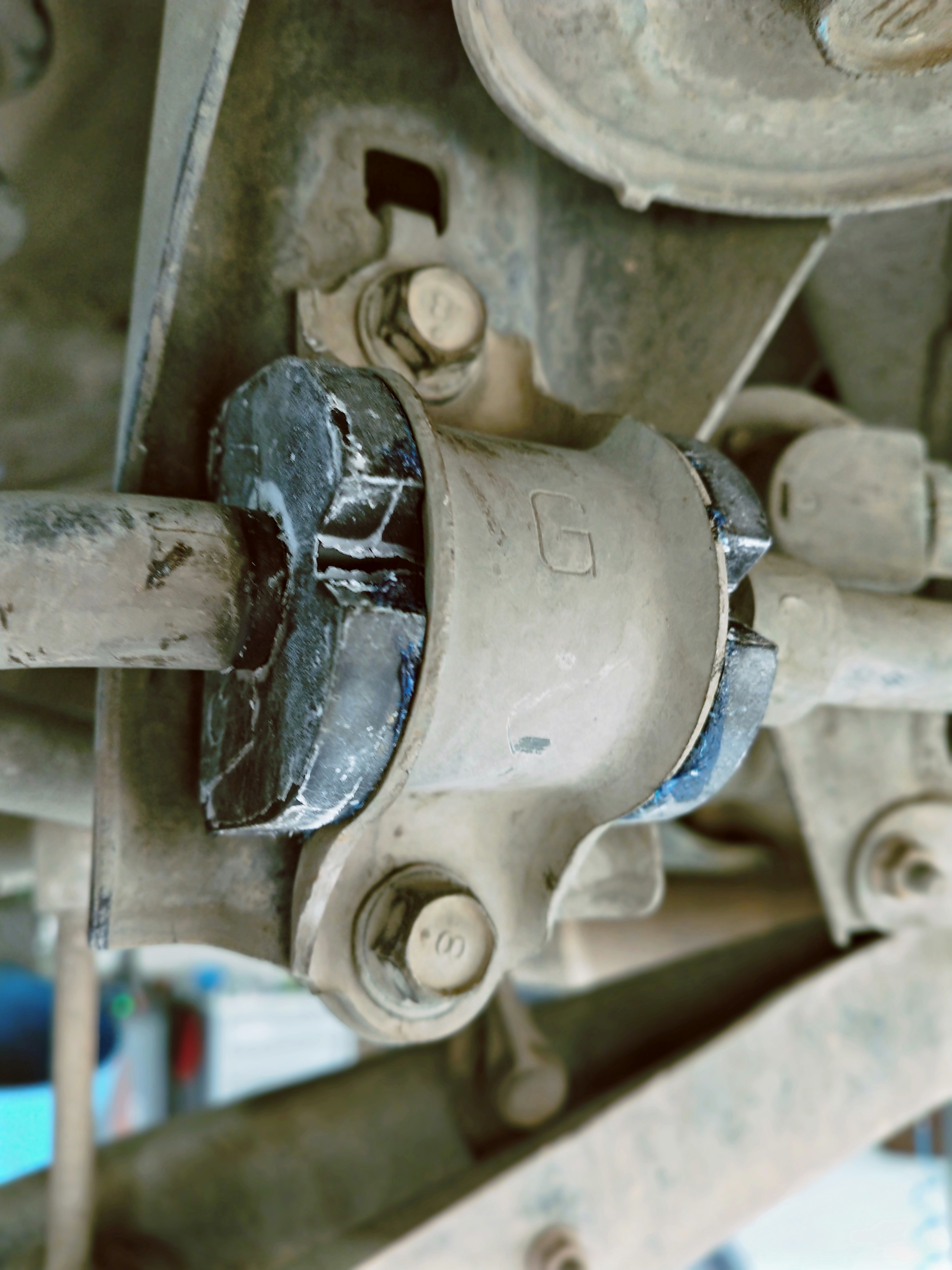 斯巴鲁底盘拆解视频,斯巴鲁底盘整备维修多少钱