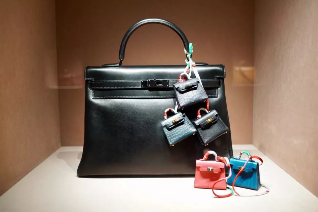 探索爱马仕箱包世界,爱马仕箱包之旅