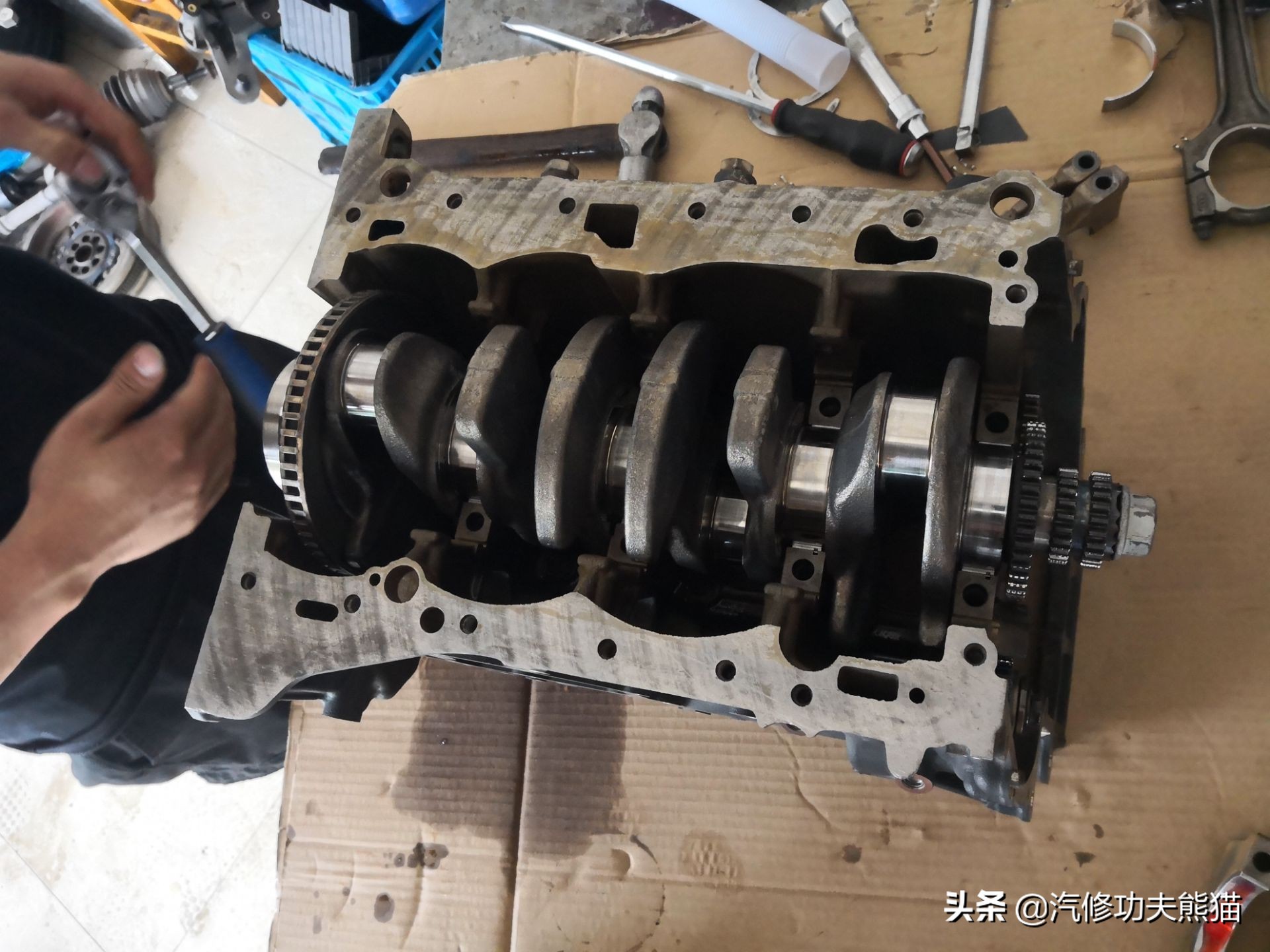 大众夏朗烧机油维修汕头,夏朗烧机油大修多少钱