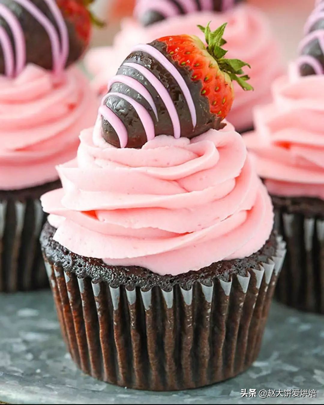 手工巧克力情人节礼物教程,巧克力糖葫芦草莓情人节