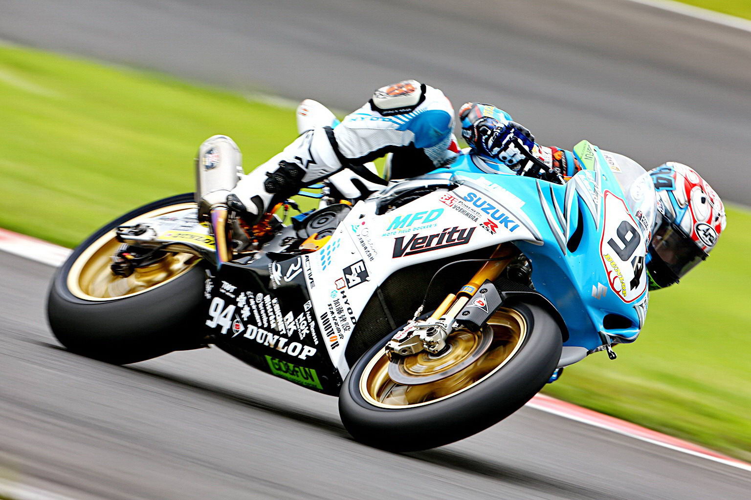 日企四缸600跑车的小灶J-GP2(4):惟墙内香的Suzuki