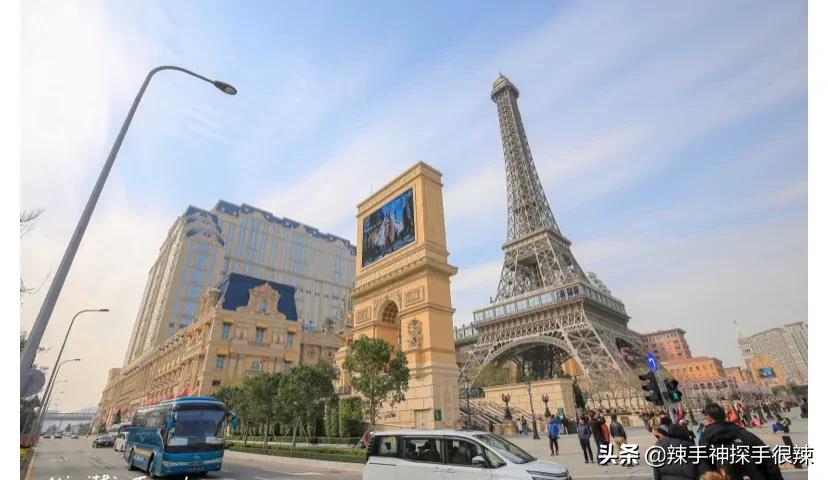 澳门巴黎人酒店和四季酒店,澳门巴黎人酒店夜景