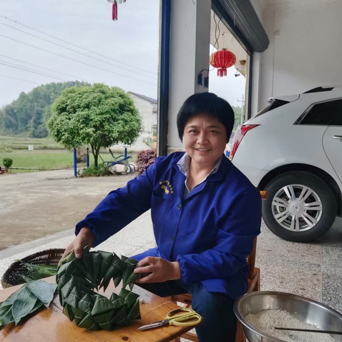 给游子最爱的“小时候的味道”，桃江这个女家庭农场主年销售额600万元