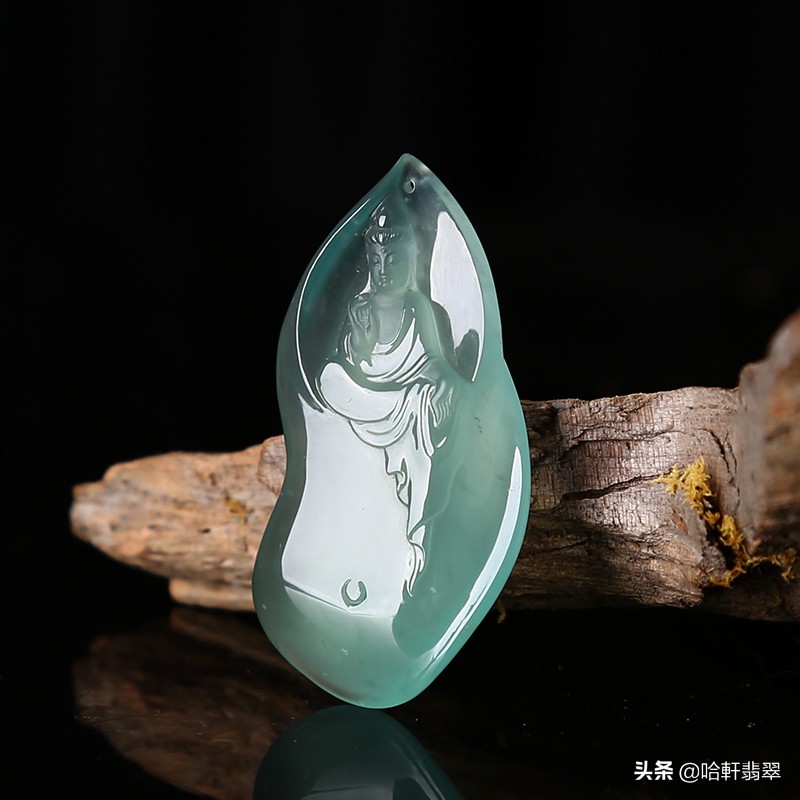 如何轻松分辨翡翠中的“小鲜肉”和“老腊肉”？