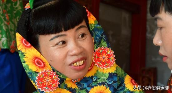 老人去世土葬可以佩戴黄金吗,老人死后可以戴黄金首饰土葬吗