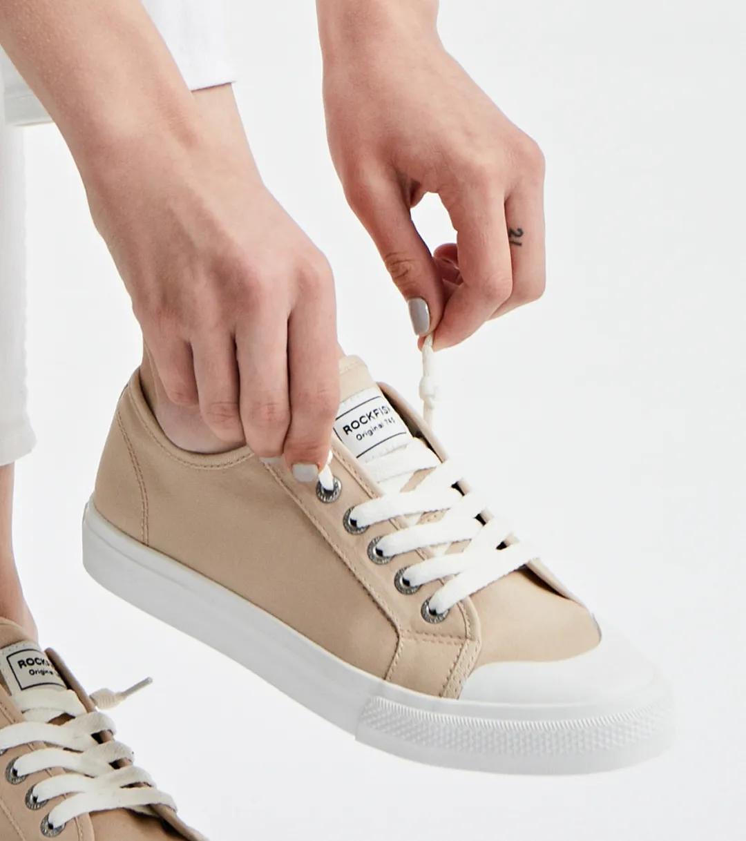 小白鞋推荐英伦风,经久耐穿的小白鞋