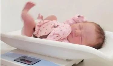 体重下降、发抖、尿红血，新生儿的“非常”现象你知道吗？转载