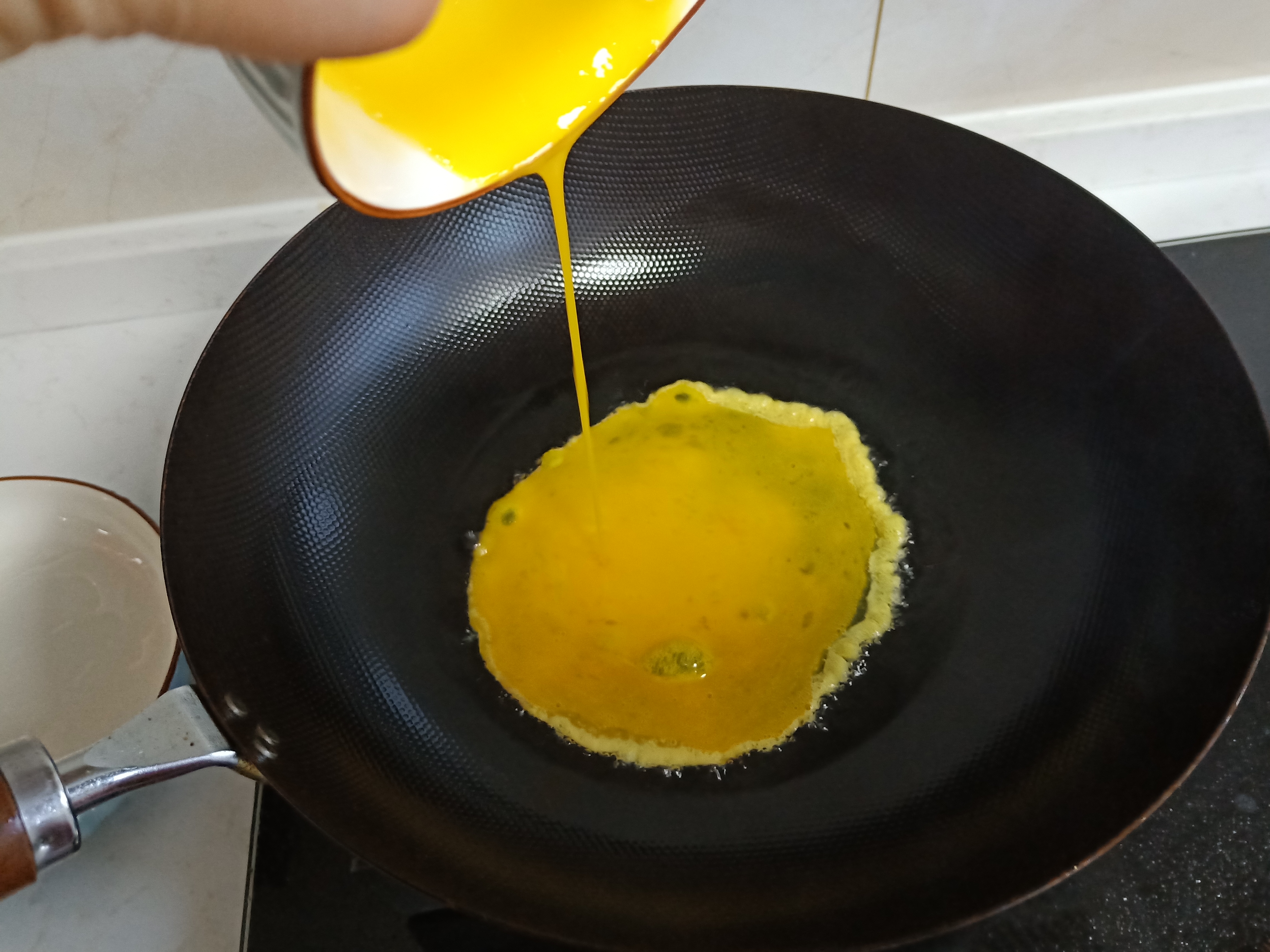 铁锅做饭如何炒才好吃,什么铁锅炒的菜香脆不粘锅