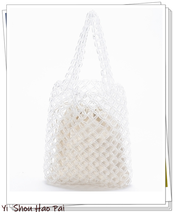 现在单肩包日系搭配look,手袋整体造型给你6款今秋包包