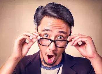 得了灰指甲一个传染俩,得了灰指甲一个传染俩是真的么