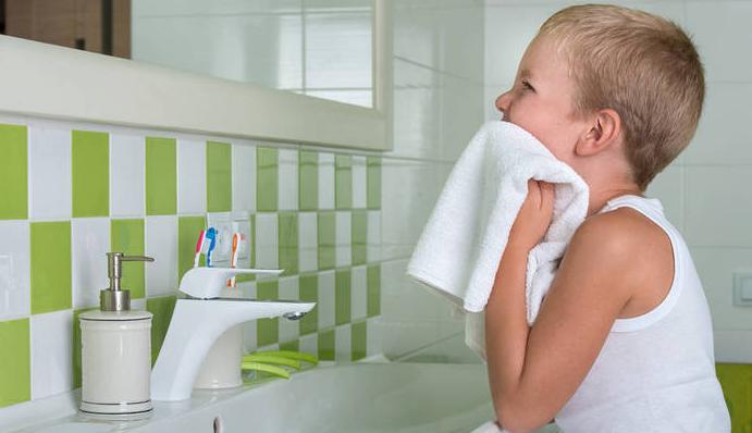 皮肤问题不断，选护肤产品前，你还得看看这个