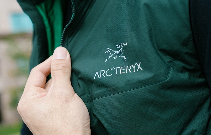 arcteryx始祖鸟哪款过冬,arcteryx始祖鸟冲锋衣日常穿