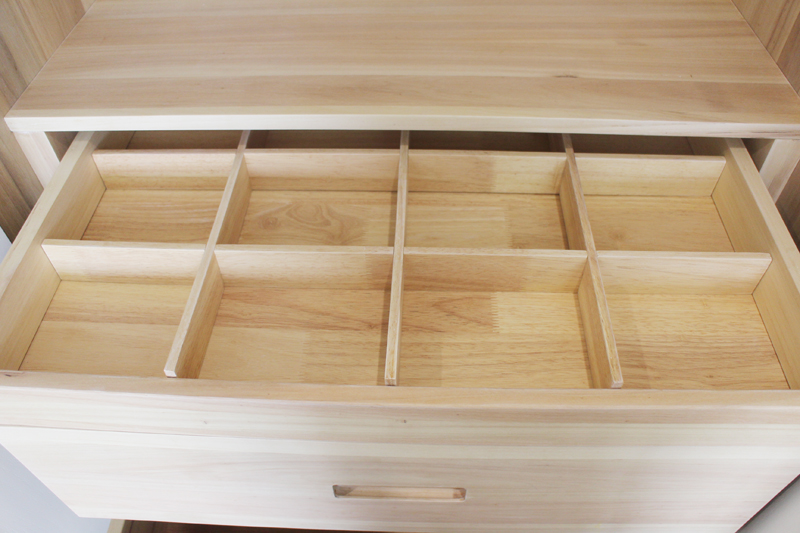 实木家具上漆时，木蜡油真比水性漆环保吗？选好木蜡油有诀窍