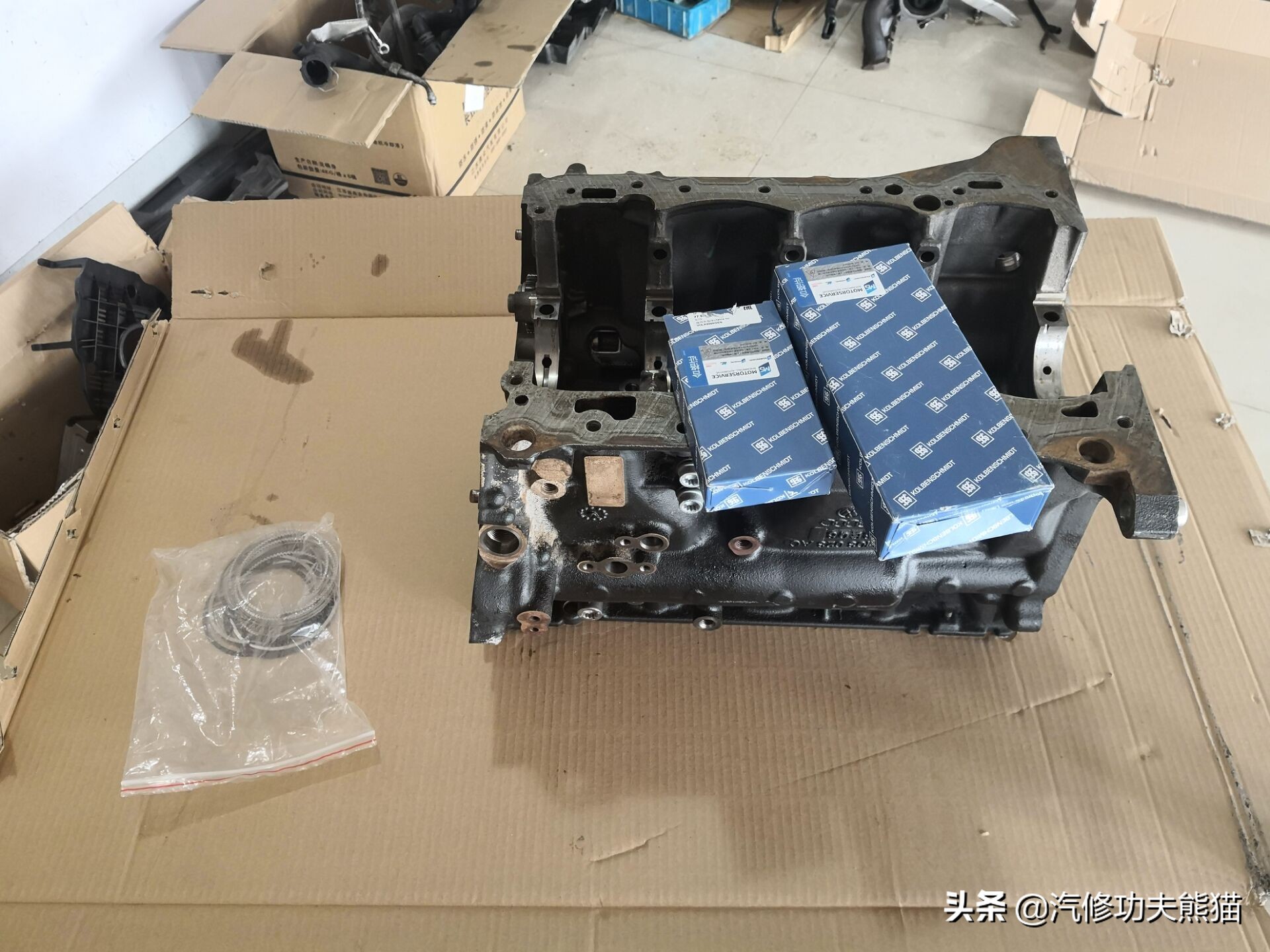 奥迪q53.2自吸发动机烧机油吗,12款奥迪q5发动机烧机油改进