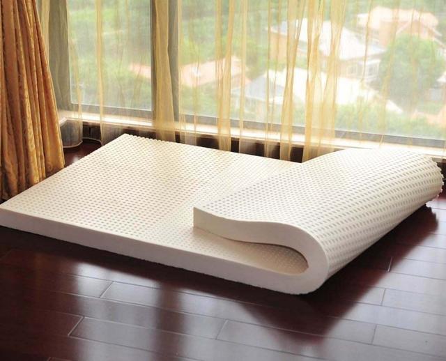 榻榻米用什么材质的床垫比较好,床垫买什么材质的比较好多少钱