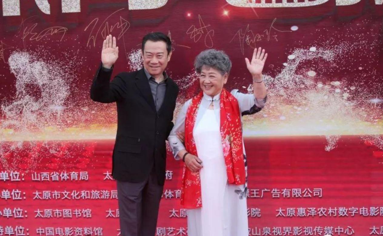 陶玉玲穿旗袍,86岁陶玉玲老得优雅