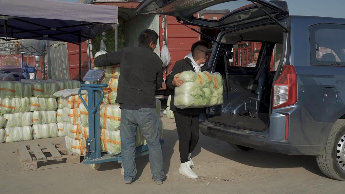 国民神车再升级试驾五菱宏光plus,最新款五菱宏光plus详细讲解