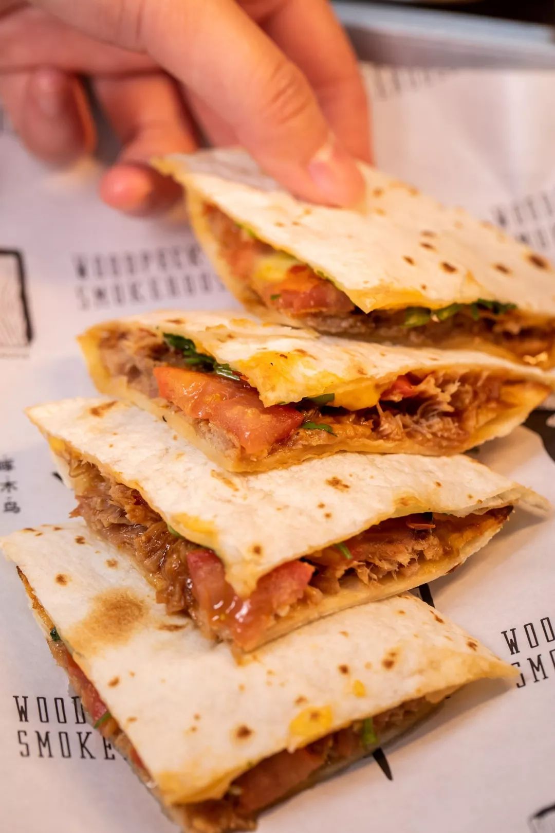 给个鸡会!深圳唯①“美式烧烤”,要请你吃一年的鸡