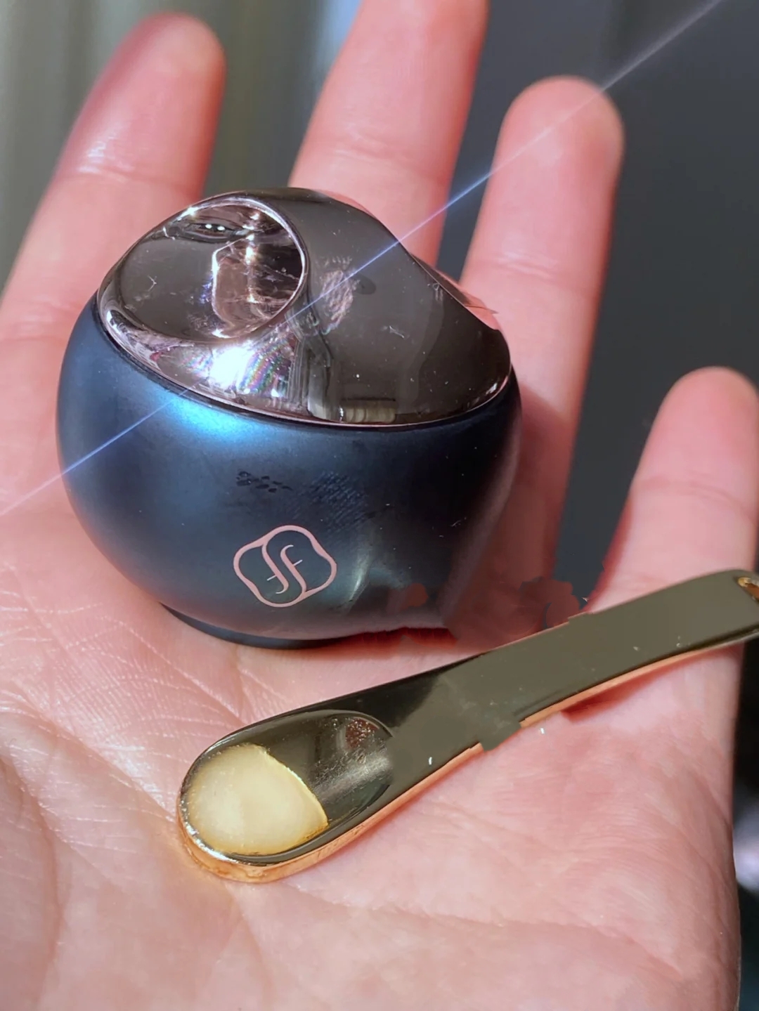 涂口红要先涂唇线吗,涂口红前涂什么样的润唇膏