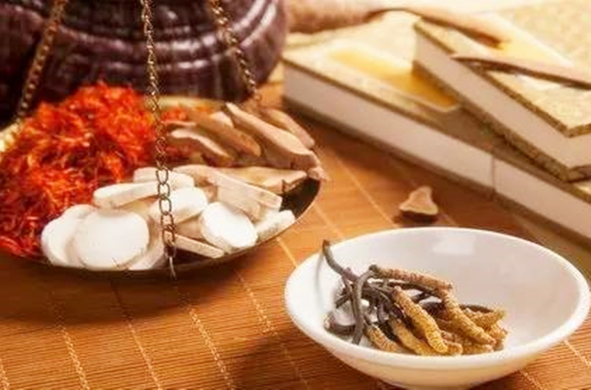 冬虫草真的那么神奇吗,冬虫夏草真的那么神吗