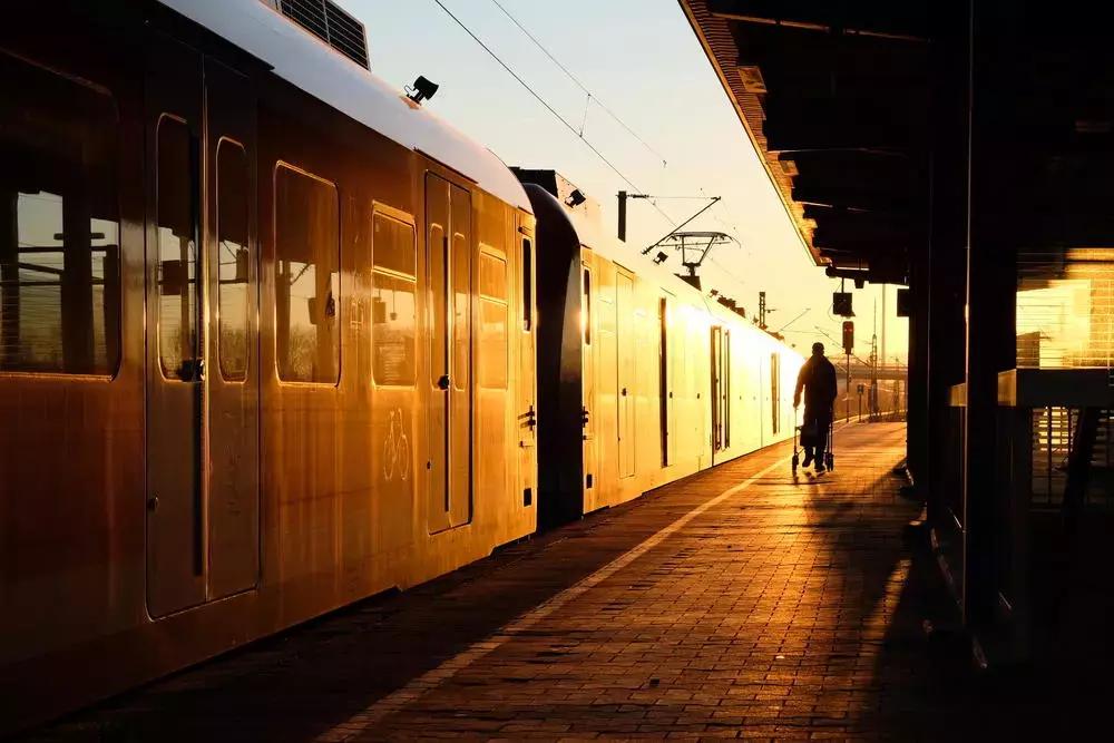 摄影大师何藩作品,何藩摄影视频全集