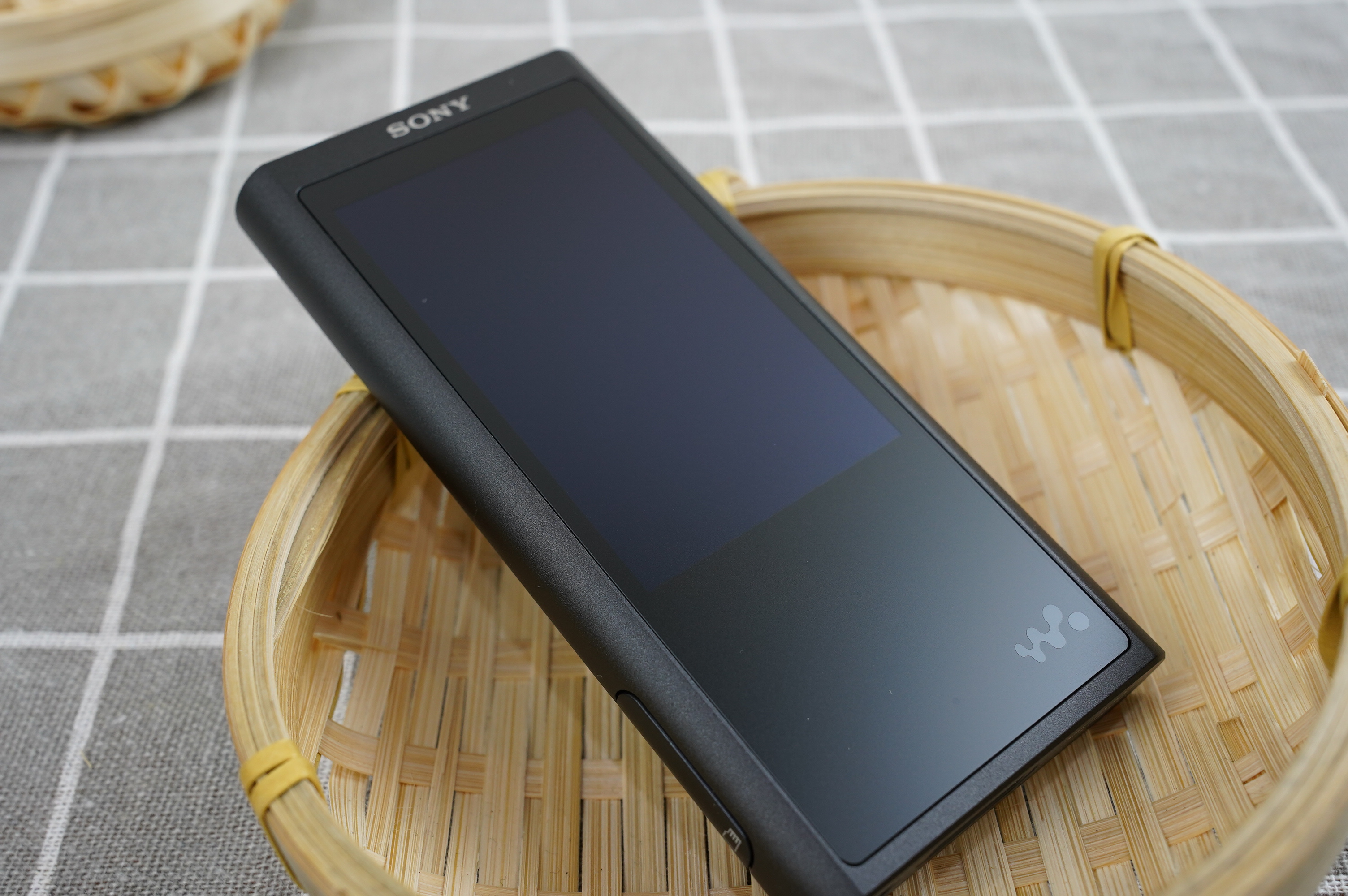 索尼nw-zx300a视频评测,索尼nw-zx300a高解析度音乐播放器