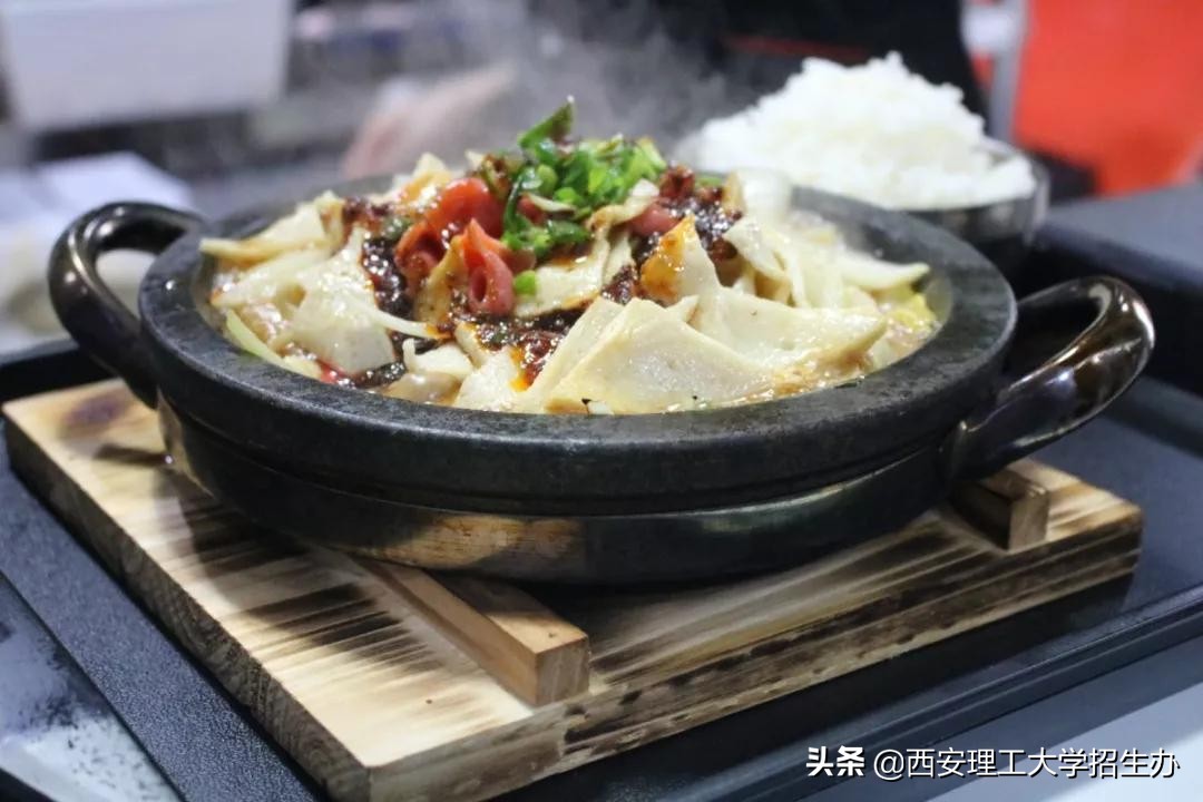大学食堂难吃？这组图片将颠覆你的认知！
