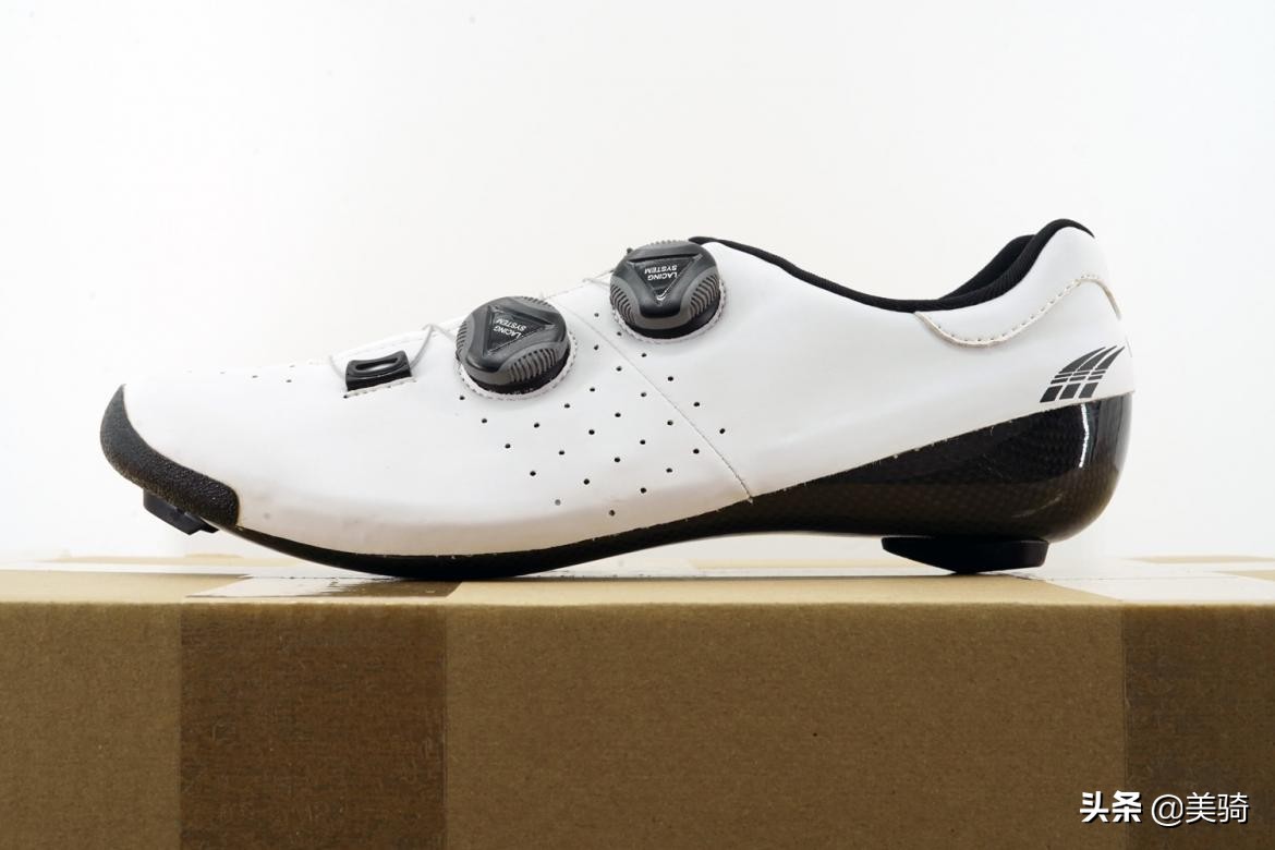 国产抗造碳底锁鞋推荐,入门公路锁鞋品牌推荐