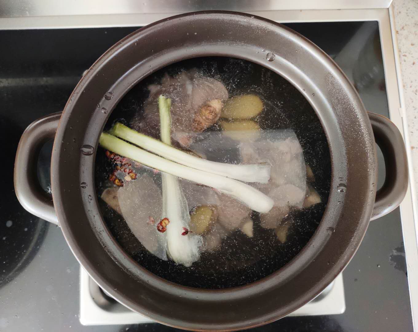 适合宝贝喝的排骨汤教程,宝妈排骨汤怎么炖最好喝