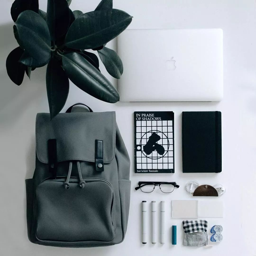 出差见客户双肩包,轻便双肩包出差不压肩膀