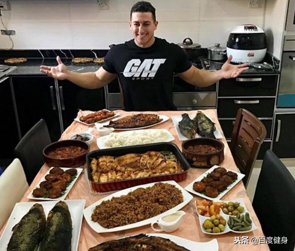 肌肉练大了但是软是啥原因,健身练大的肌肉还能缩小么