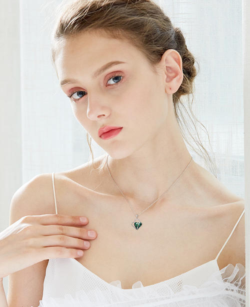 做精致优雅气质女人首饰必备单品,女士必备的三款首饰