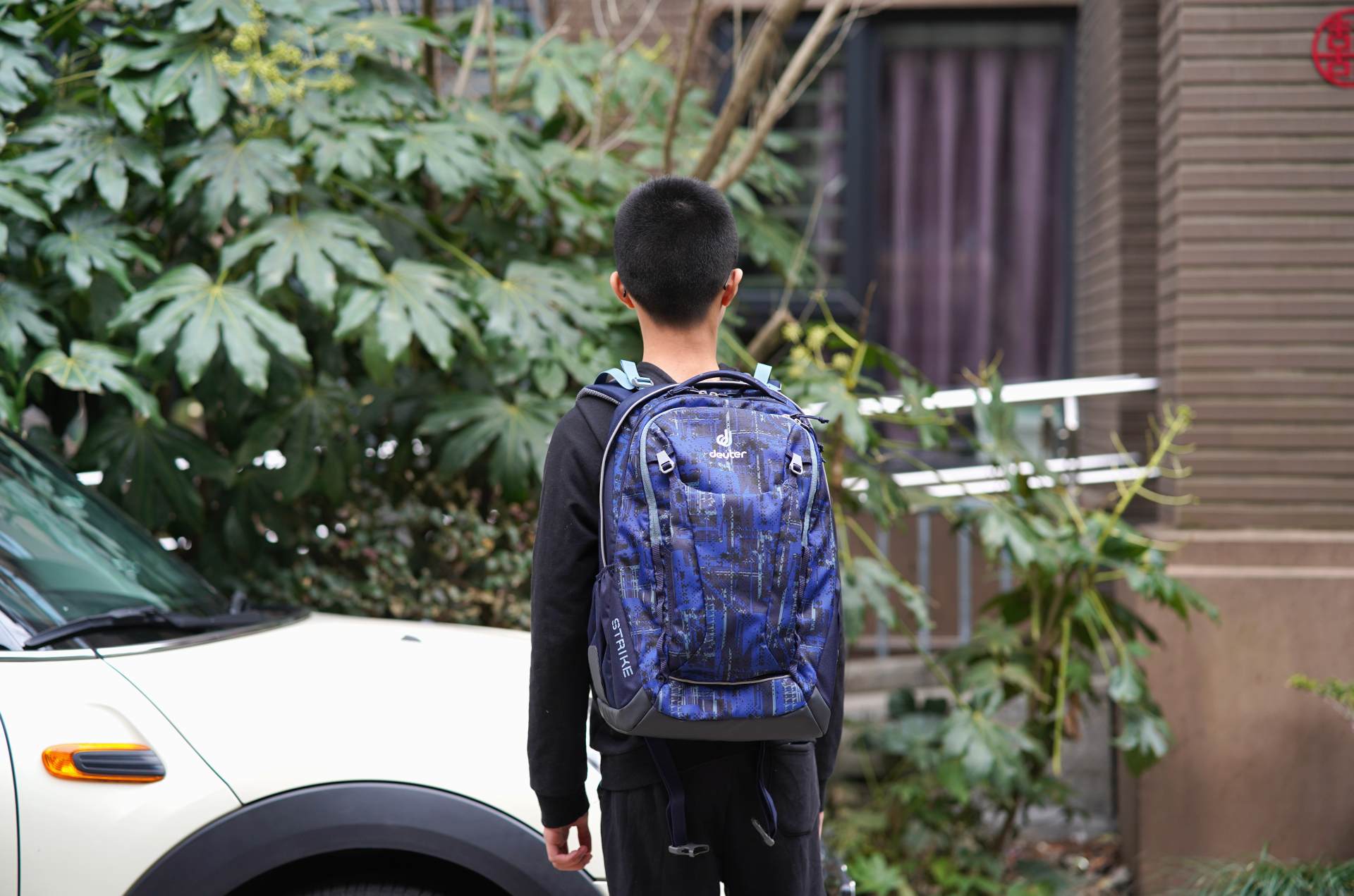 送给熊孩子的新年礼物，多特Deuter护脊儿童书包