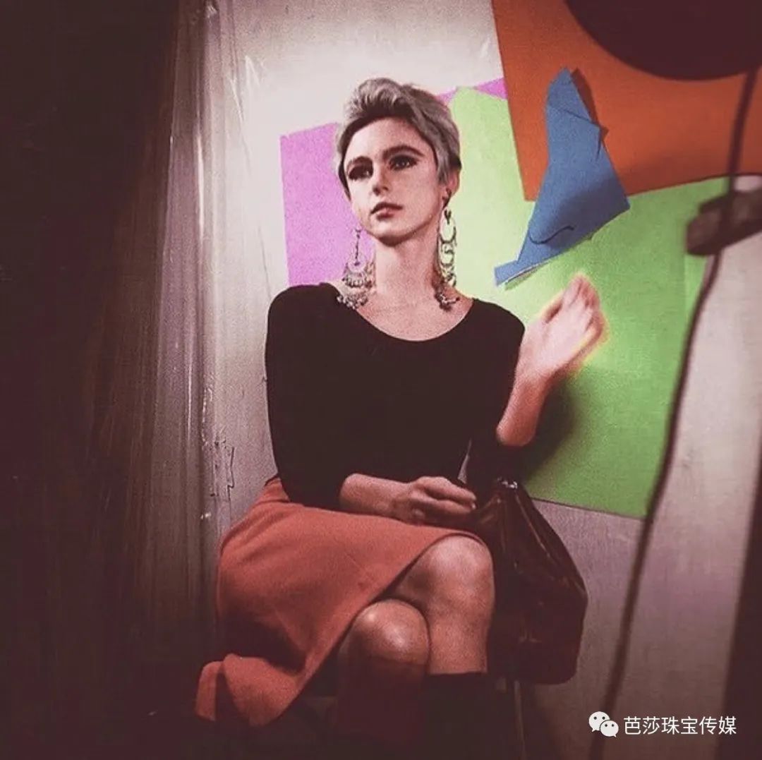 夏日拒绝甜腻，JustinClenquet给你一点酷感套路