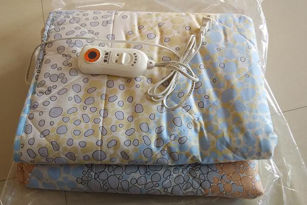 没有辐射的电热毯有危害吗,电热毯的辐射安全吗