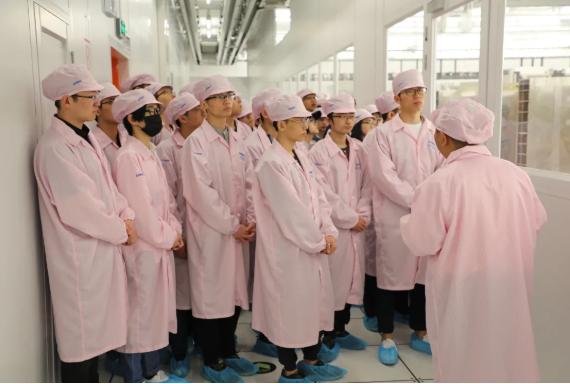 因铁路而生,因铁路而强!欢迎报考北京交通大学电子信息工程学院!