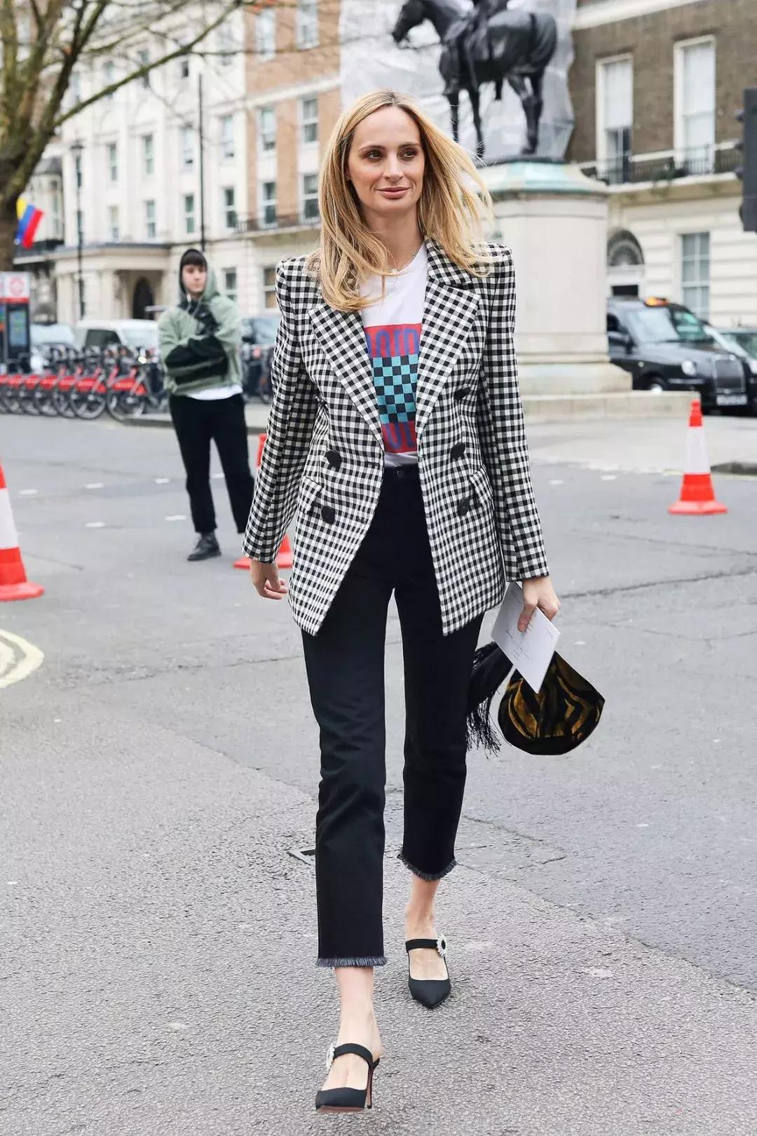 今年夏天这么穿立刻显瘦20斤,130斤穿什么样的外套显瘦