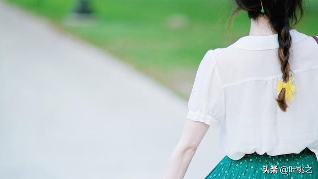 对一段感情不爱了还假装继续,真爱是躲不掉的下一句