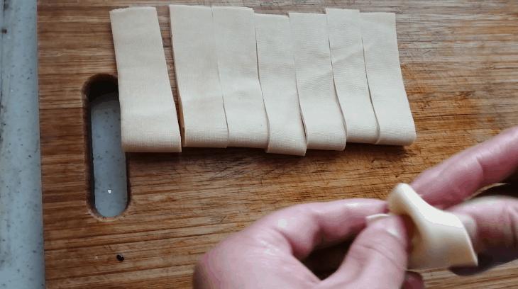 水煮椒麻鸡最正宗的做法,水煮椒怎么炒才好吃