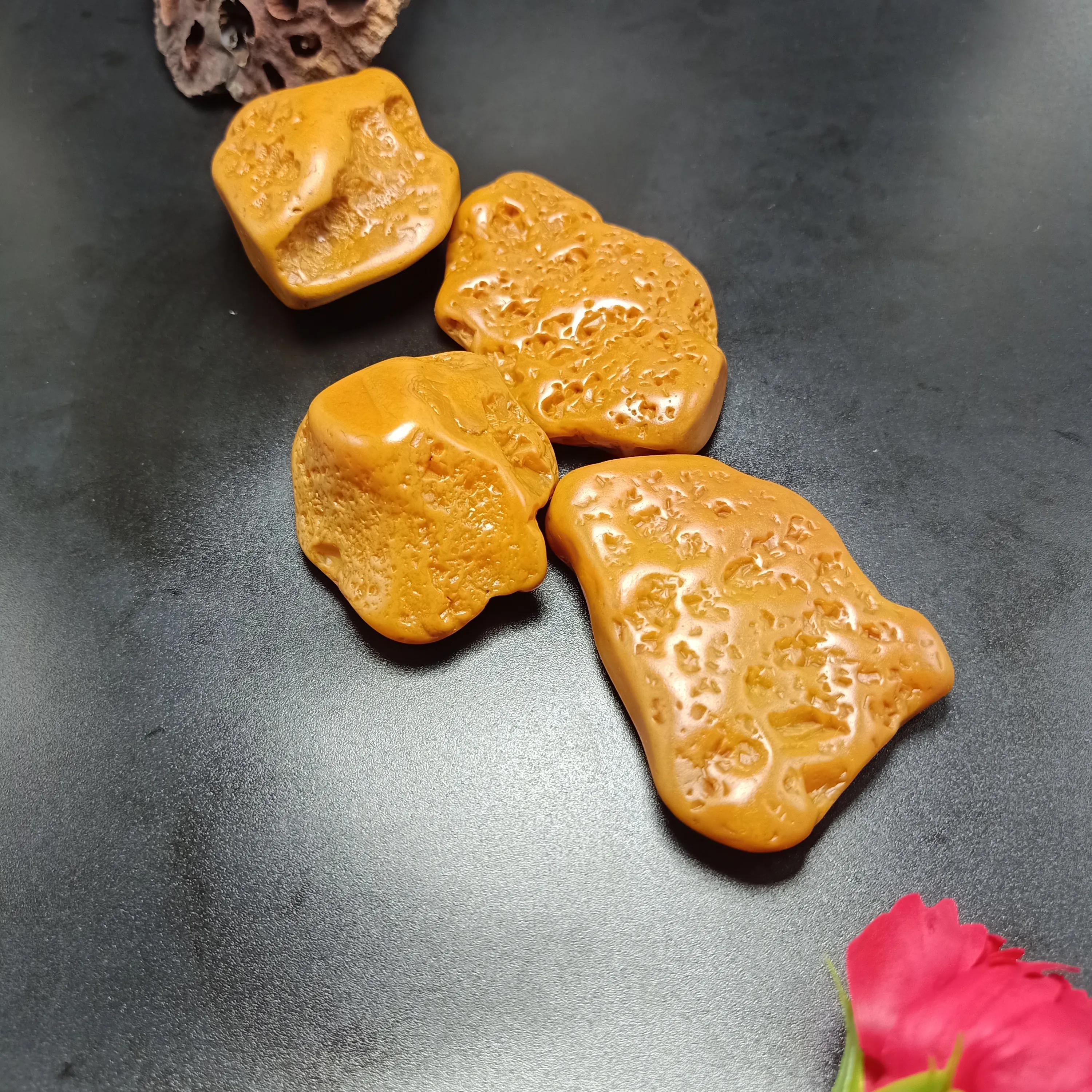 黄蜡石种类名称介绍,黄蜡石到底是什么石头